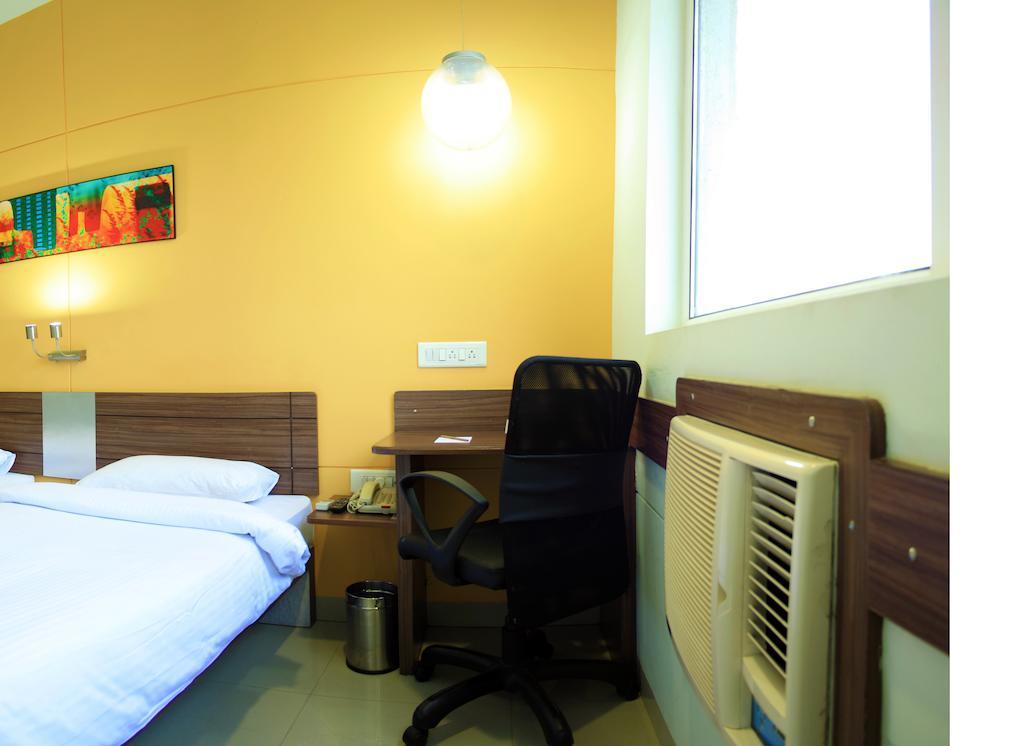 Faridabad Otel Dış mekan fotoğraf